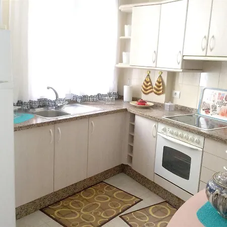 With 3 Bedrooms In Puerto De La Cruz With Wifi 300 M From The Beach Daire