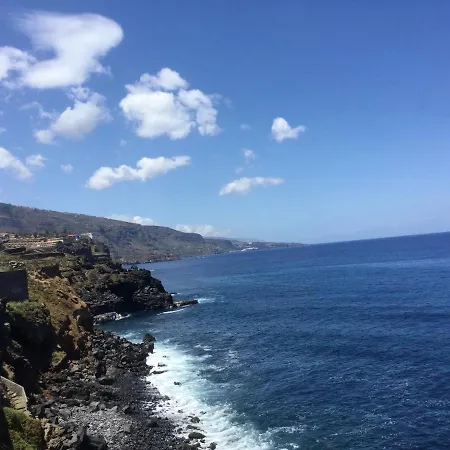 With 3 Bedrooms In Puerto De La Cruz With Wifi 300 M From The Beach * Puerto de la Cruz (Tenerife)